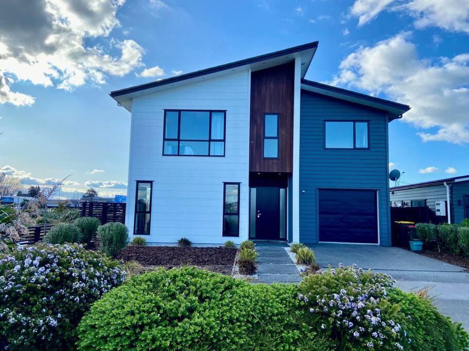 Morden Spacious New House 汉密尔顿 外观 照片
